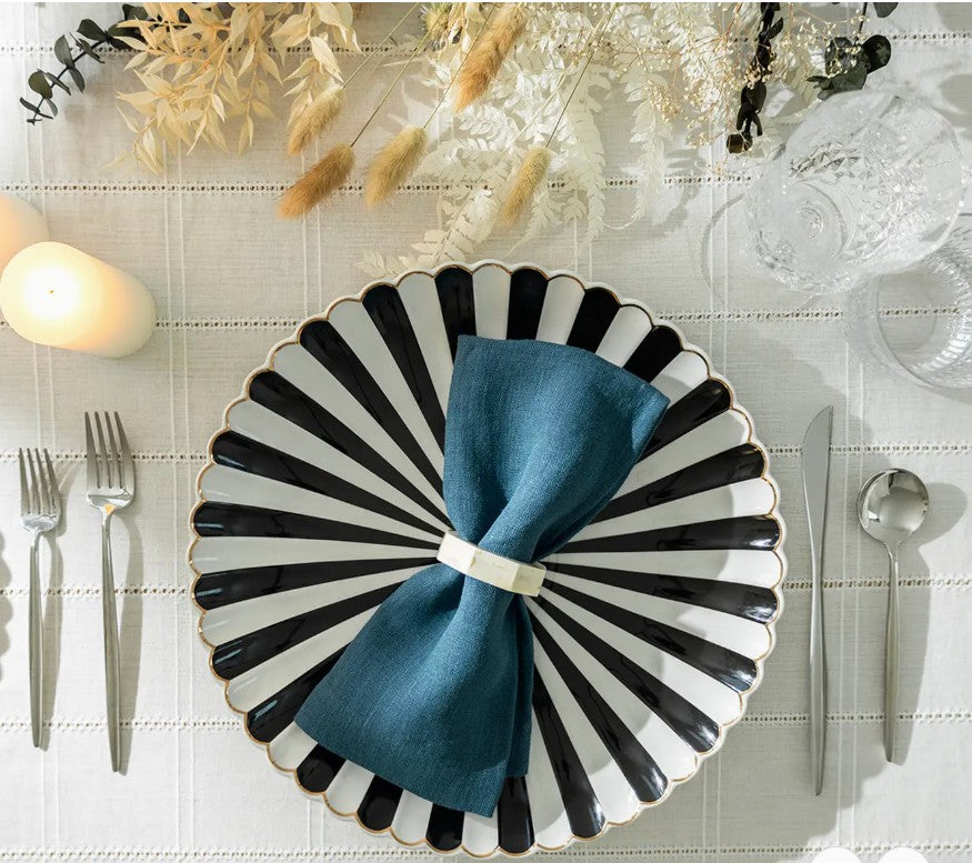 Scallop Charger Plate (12.5")