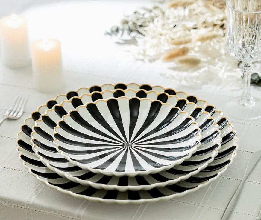 Scallop Charger Plate (12.5")