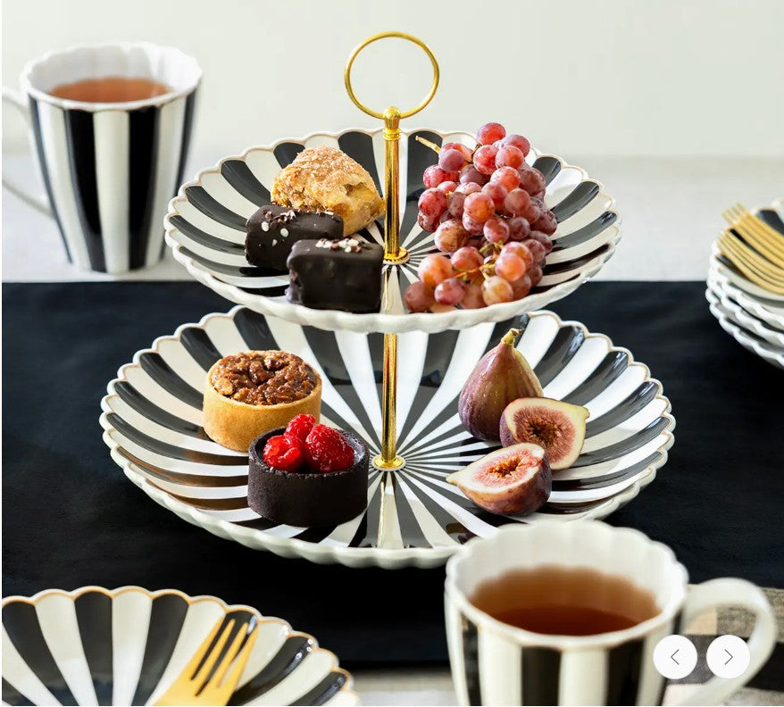 Beetlejuice Scallop Porcelain Teapot