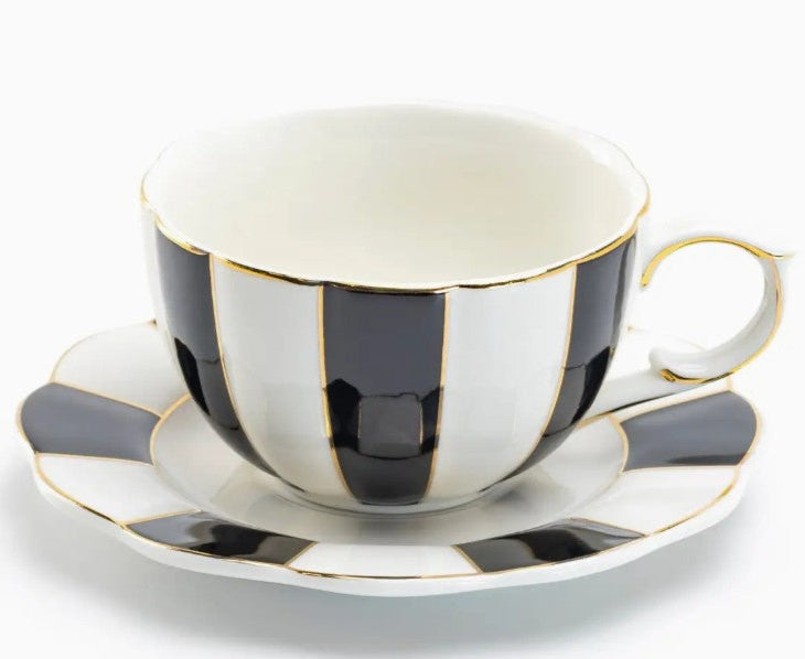 Scallop Tea Cup & Saucer